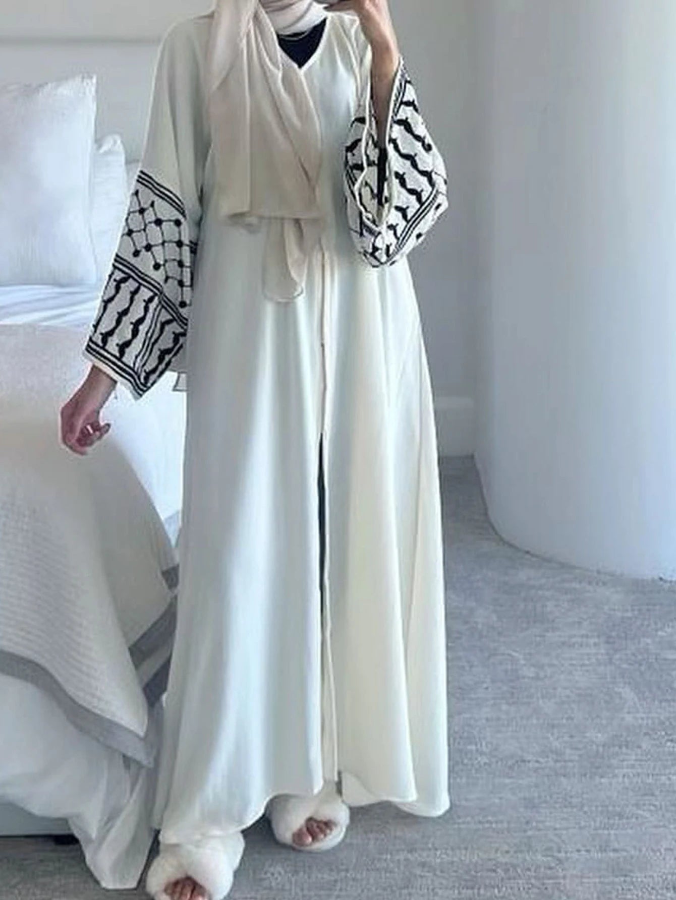 Kimono with Keffiyeh Embroidery